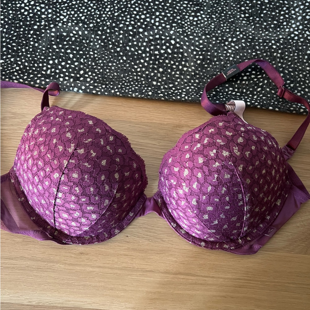 Victoria Secret Push Up Bra
